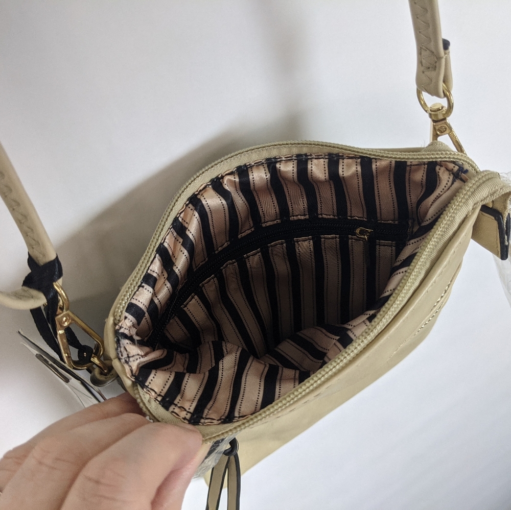NWT Isabelle crossbody bag vegan lead free - Picture 3 of 7